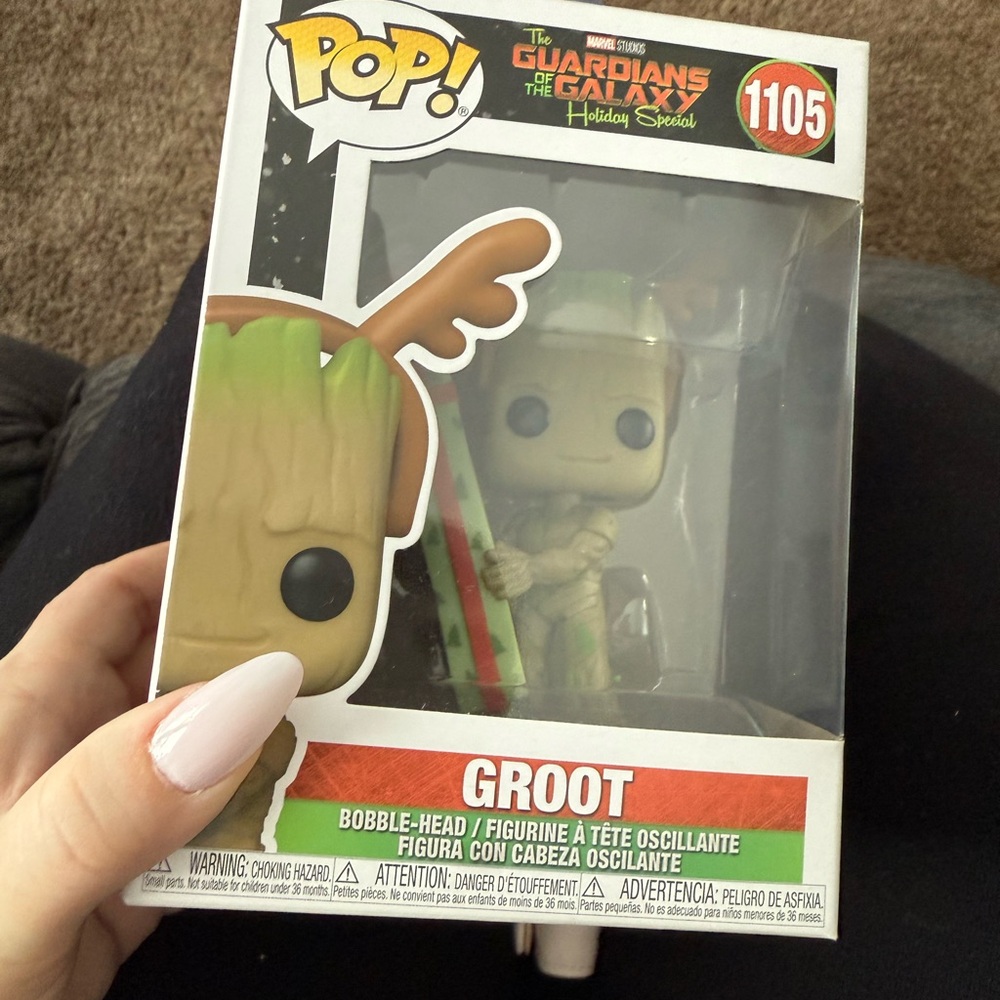 Funko Pop! Groot Holiday Bobble-Head - Green and Brown